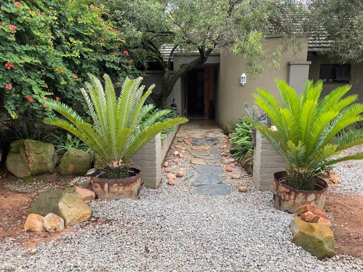 Green Pascua Bed And Breakfast Roodepoort Eksteriør billede